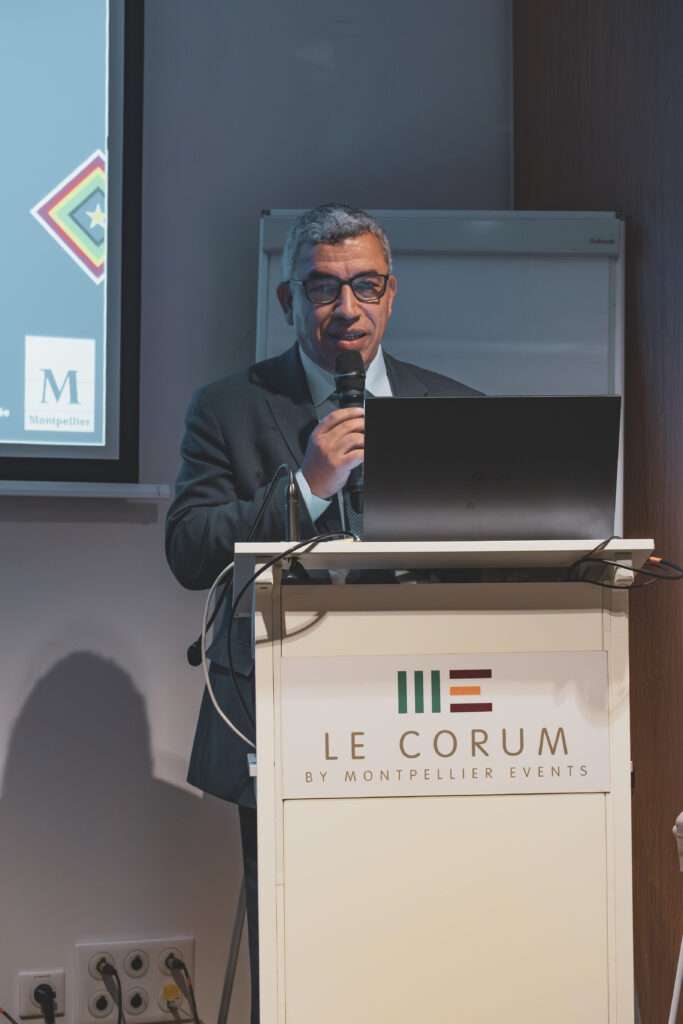 L’attribut alt de cette image est vide, son nom de fichier est DSCF5985-683x1024.jpg.